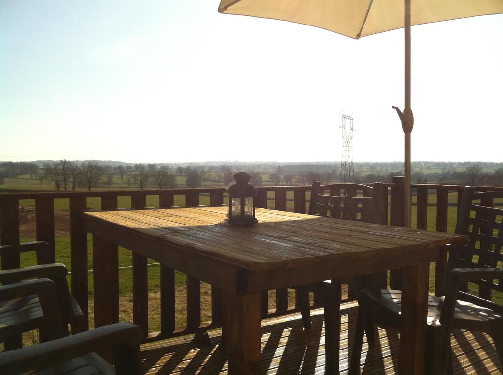 Bed and Breakfast Domaine De La Madeleine Игранд Номер фото